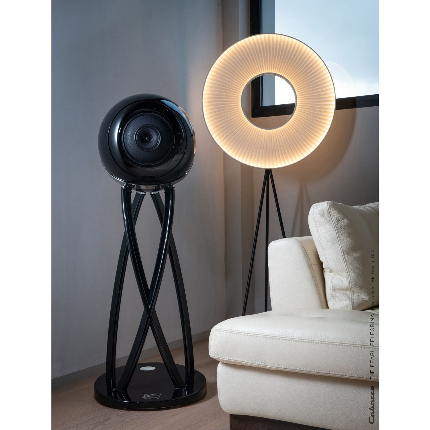 PEARL PELEGRINA BLACK