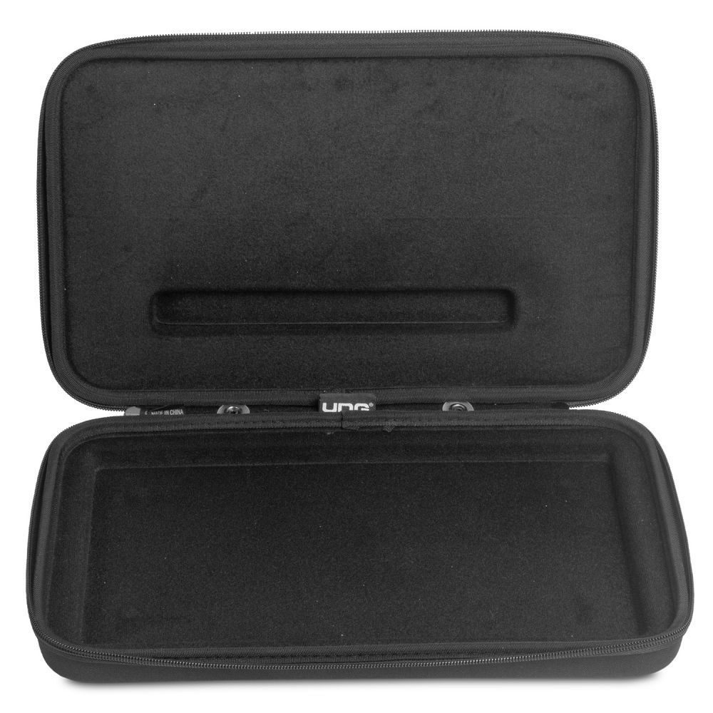 U8477BL CREATOR AKAI FIRE HARDCASE BLACK